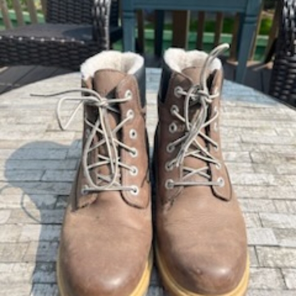 Timberland Leather Boots - Picture 2 of 5